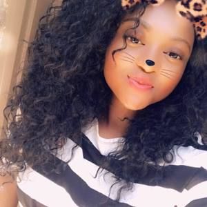 Meet your Posher, Rebecca